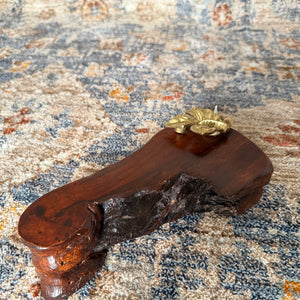Pan leaf sculpture 386