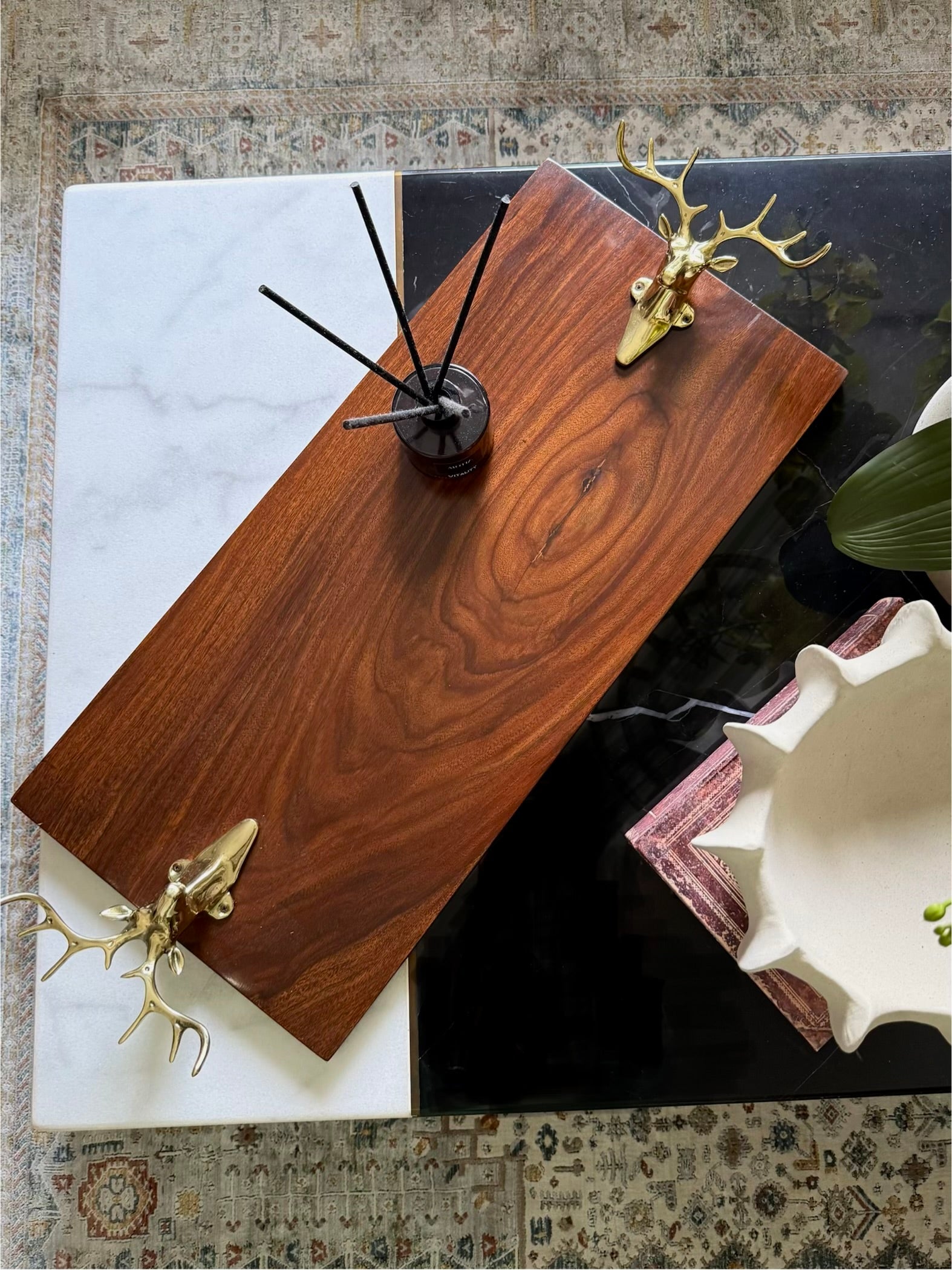 Deer head Tray 200