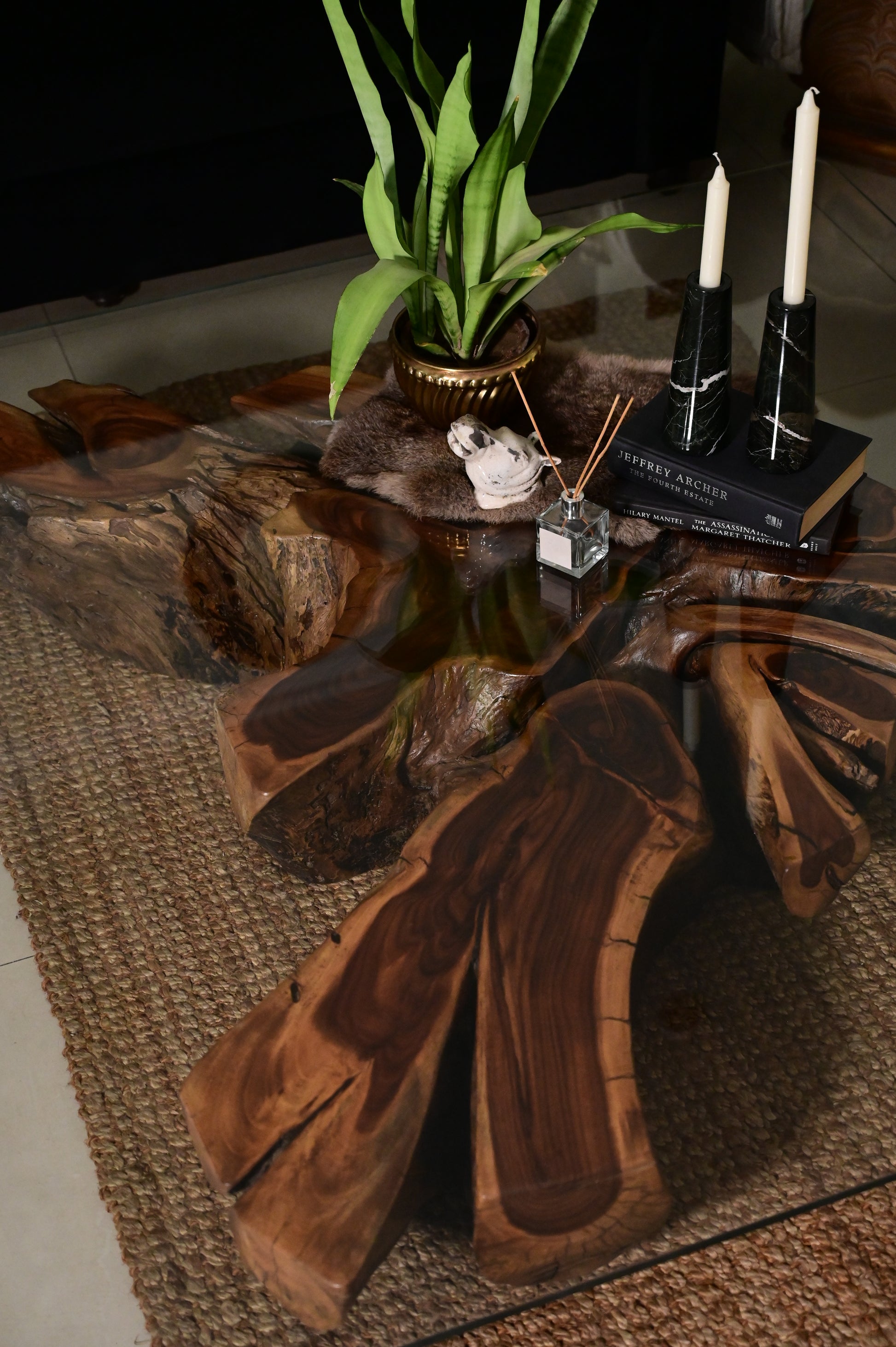 Sheesham Centre Table With Glass Top ( 5x5 ft )