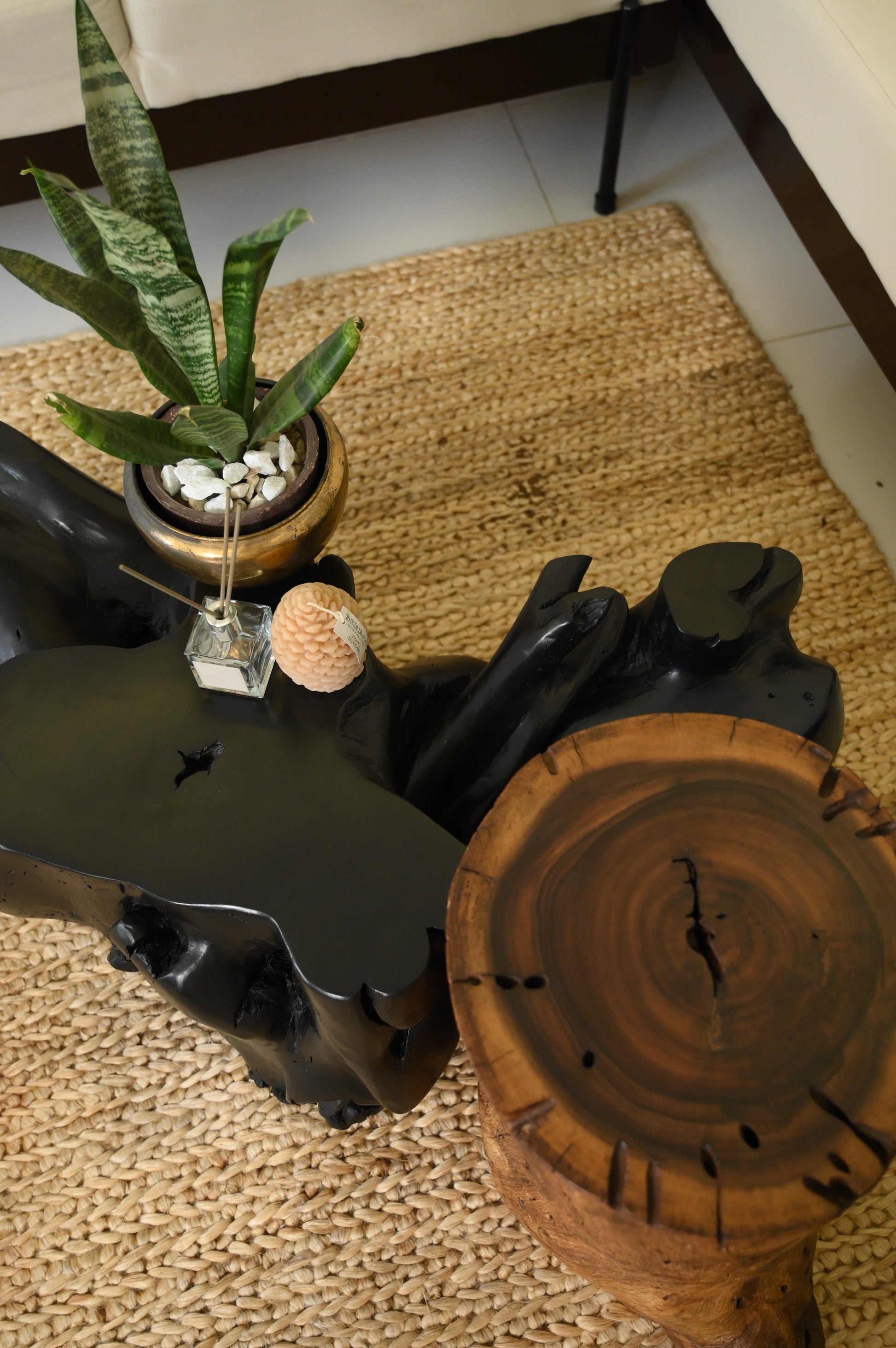 Black Coffee Table With Cylinder Table