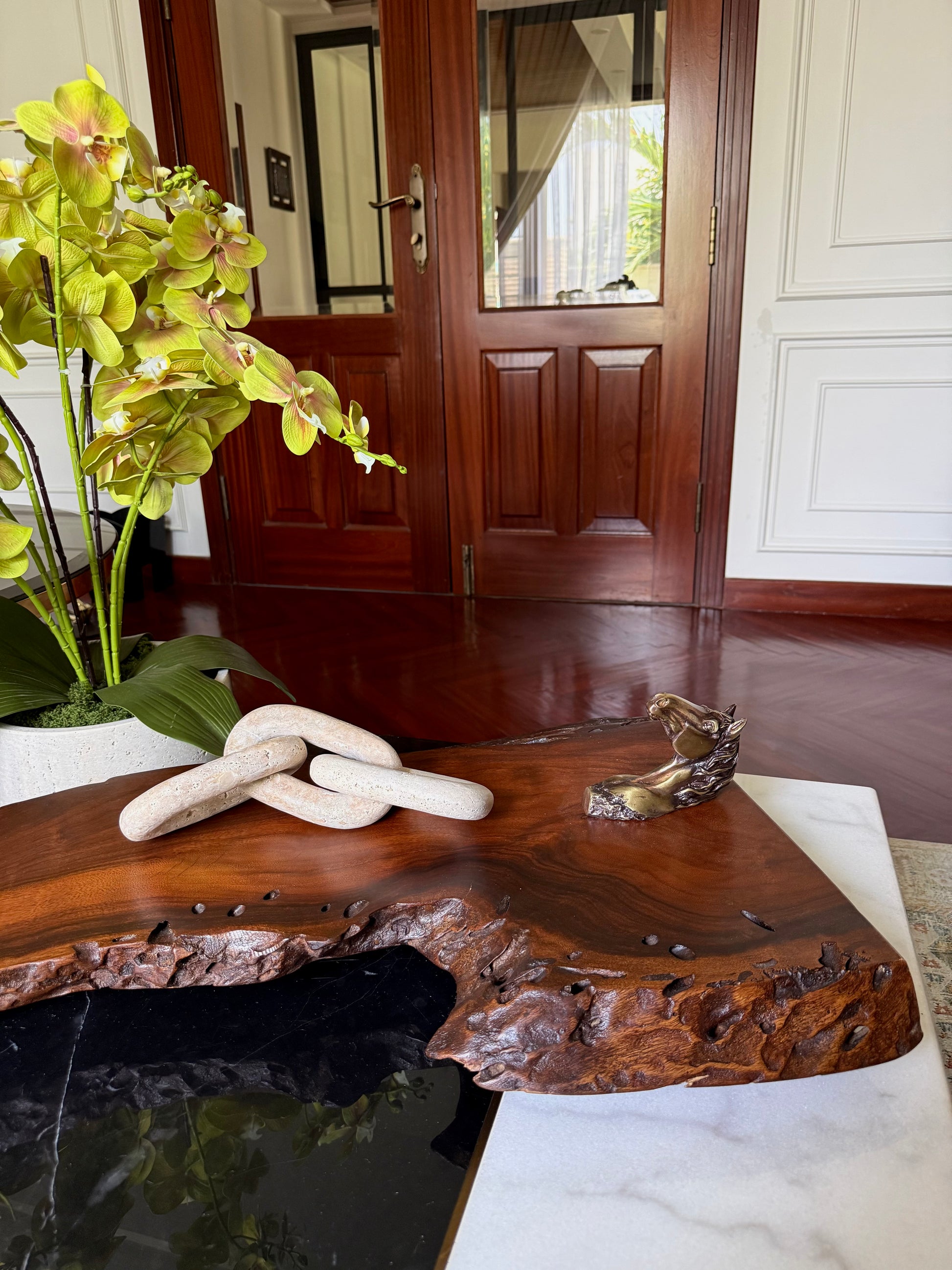 Horse head Tray (elevated) 084