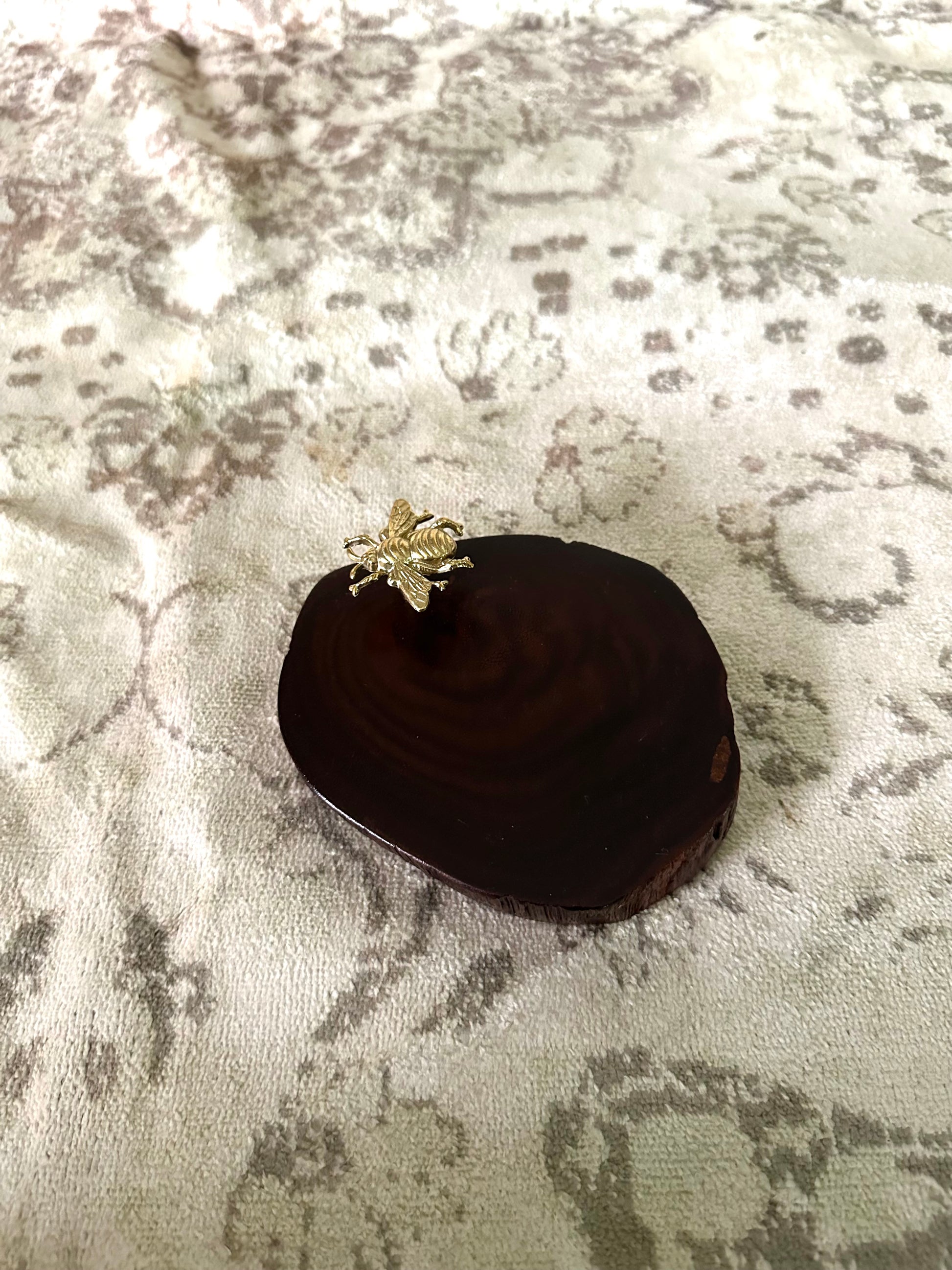 Bumble bee coaster - cs.33