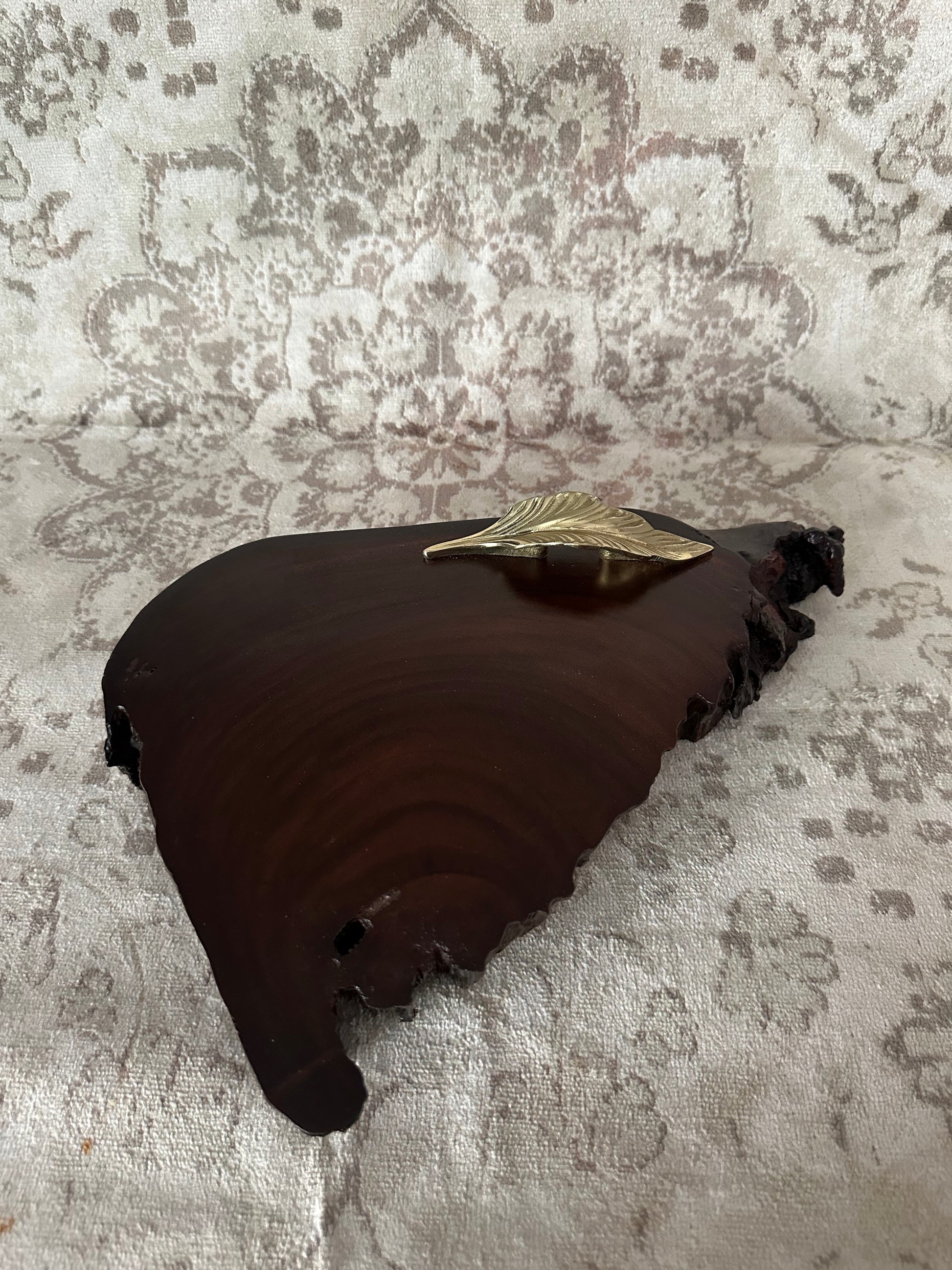 Leaf platter/ Tray 322
