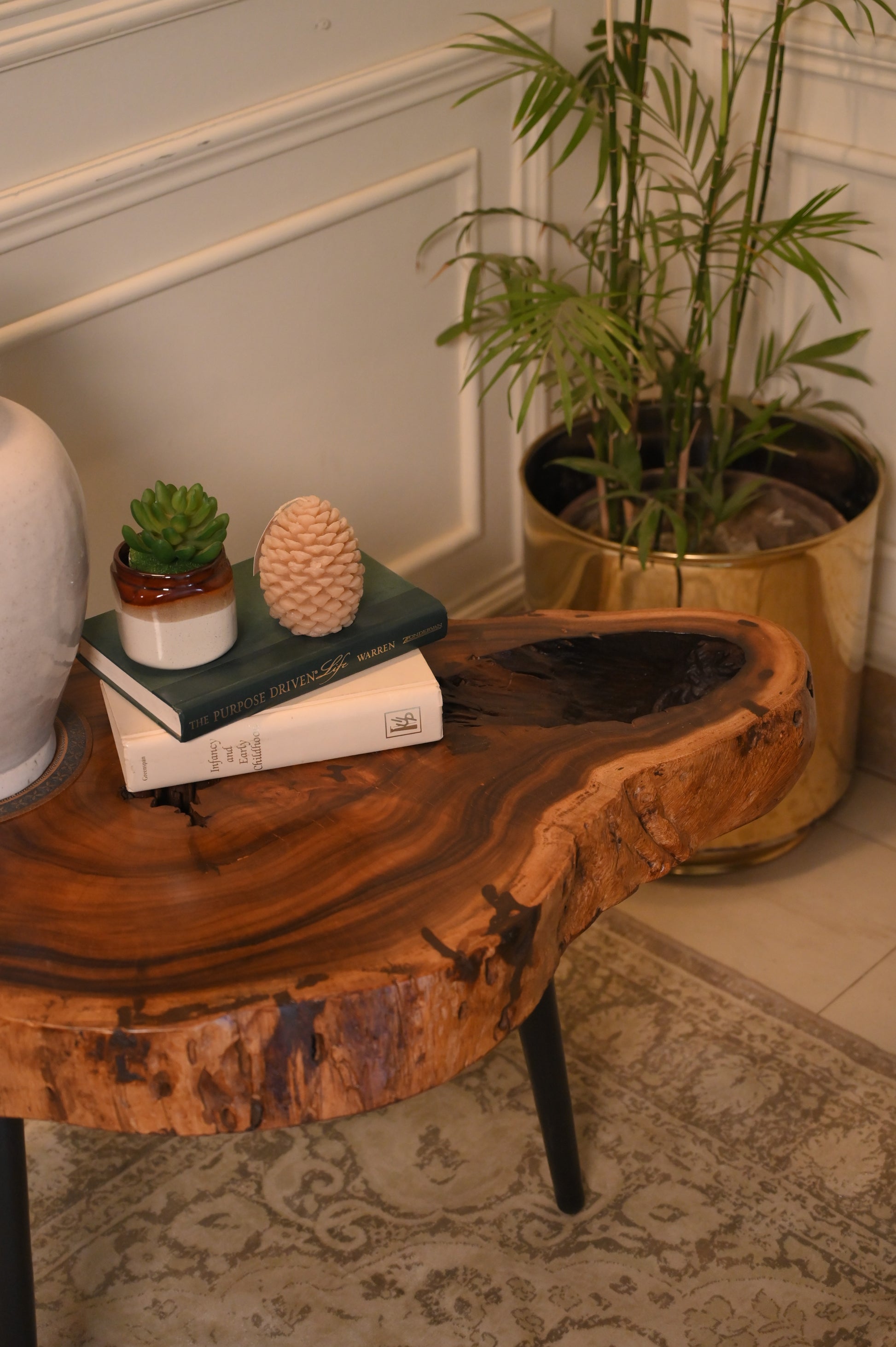 Single coffee table