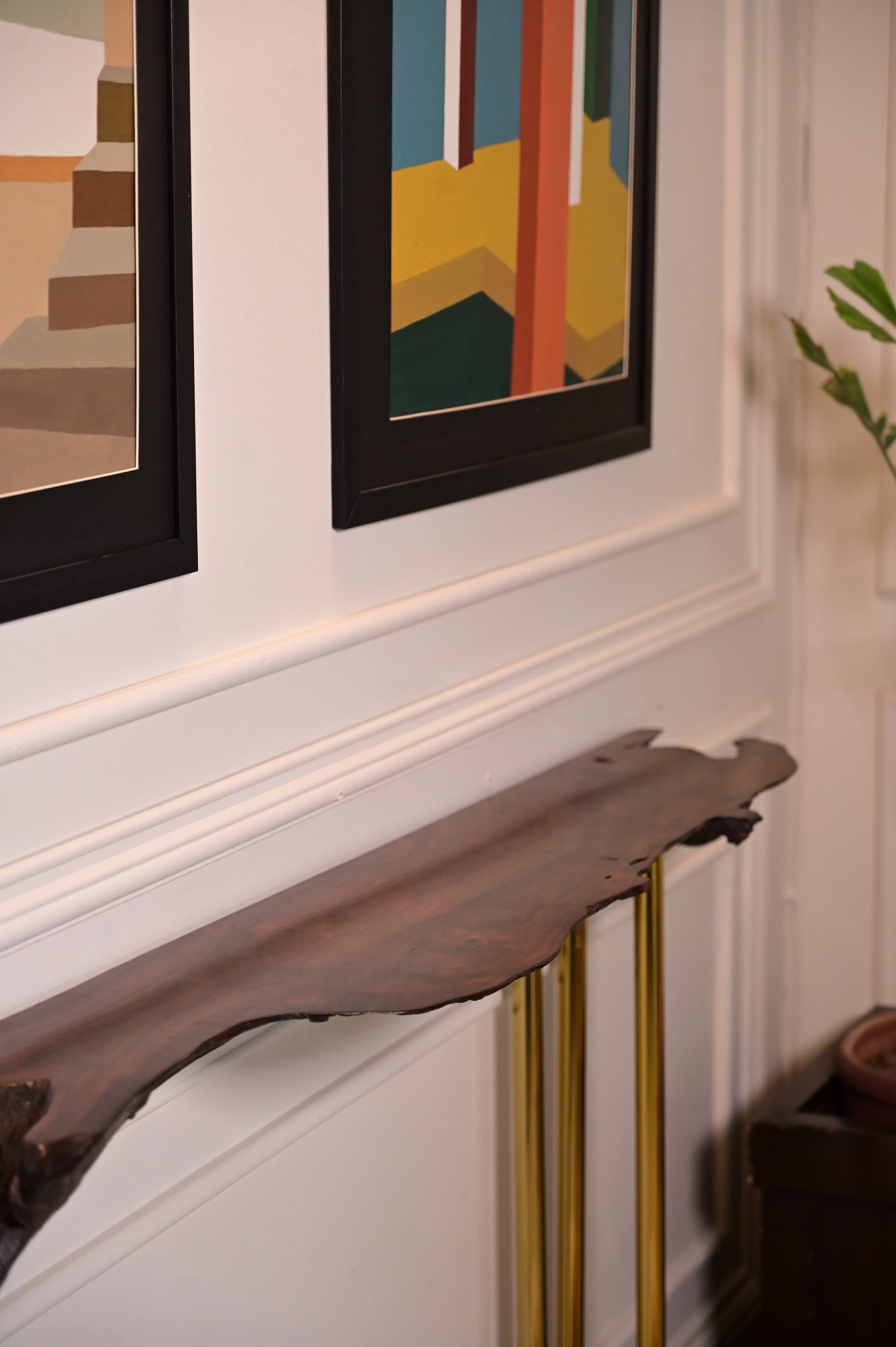 Sheesham hanging console with 3 stainless steel metal legs