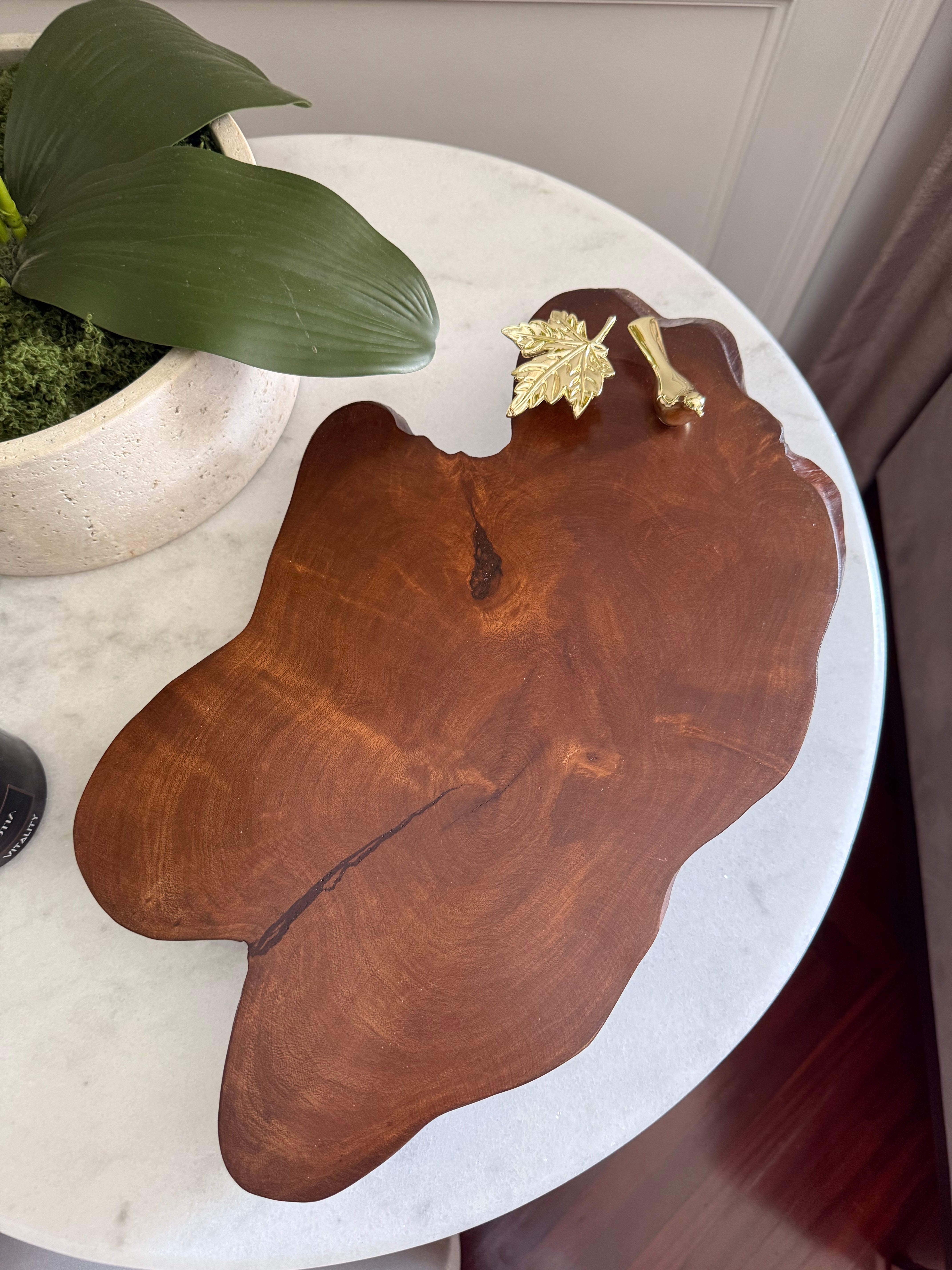 Bird with maple leaf Tray/Platter (elevated) 420