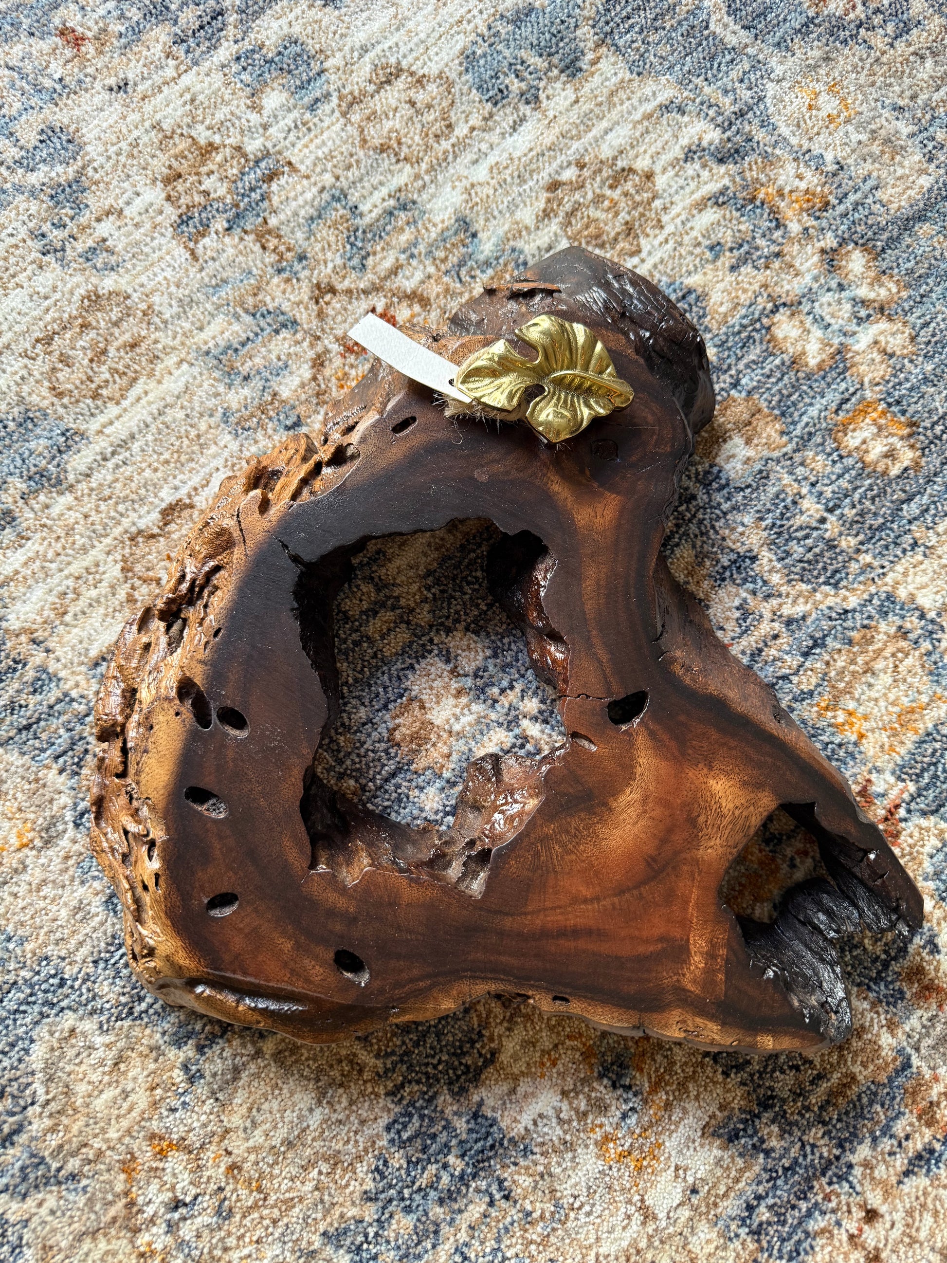 Pan leaf sculpture 405