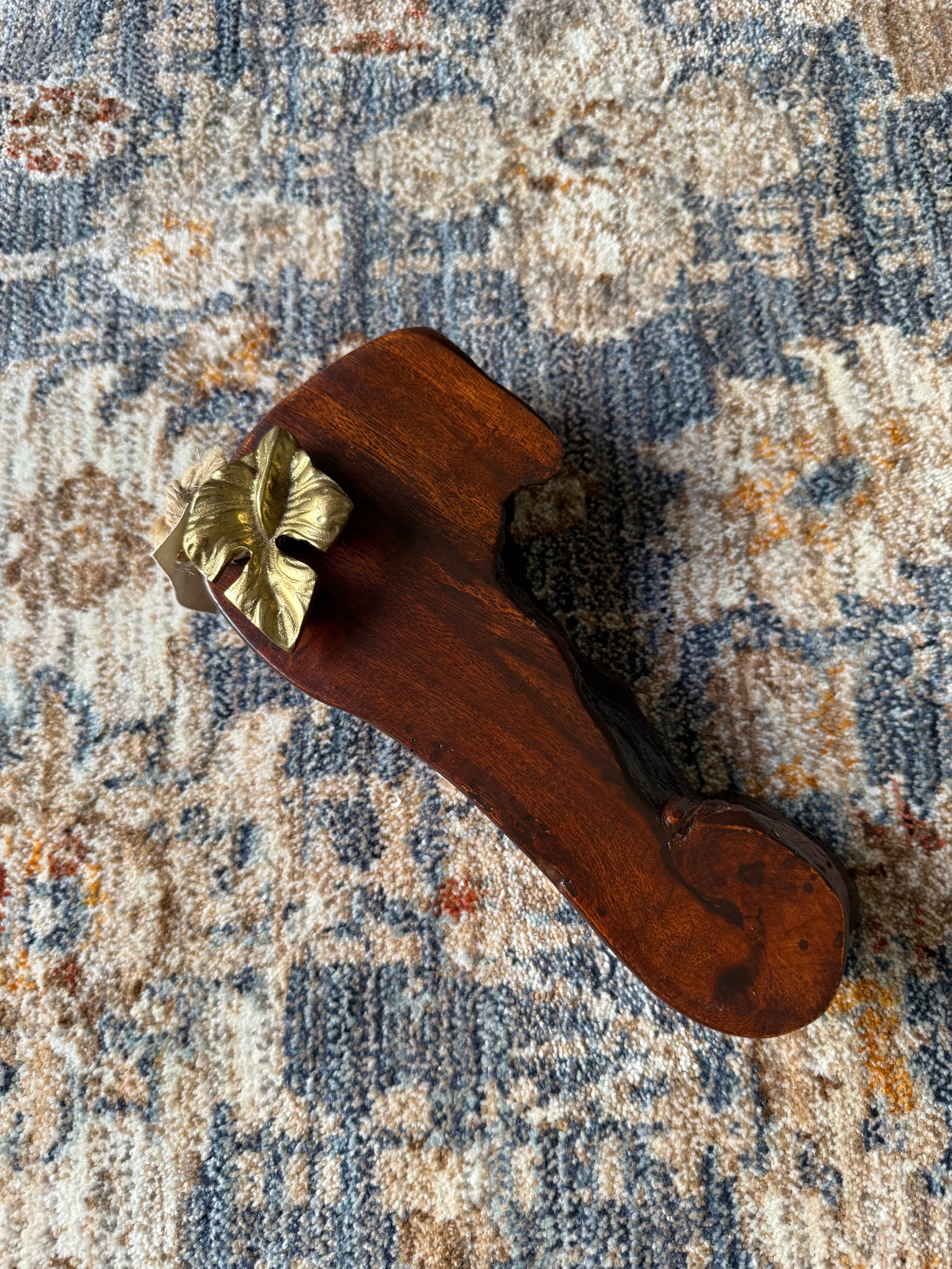 Pan leaf sculpture 386