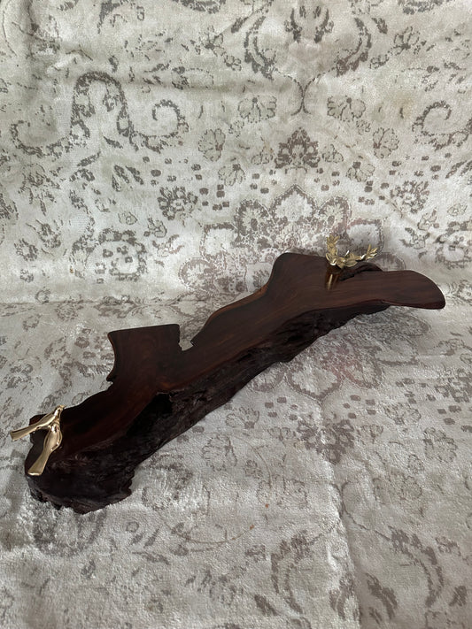 2 humming birds + deer head sculpture 170