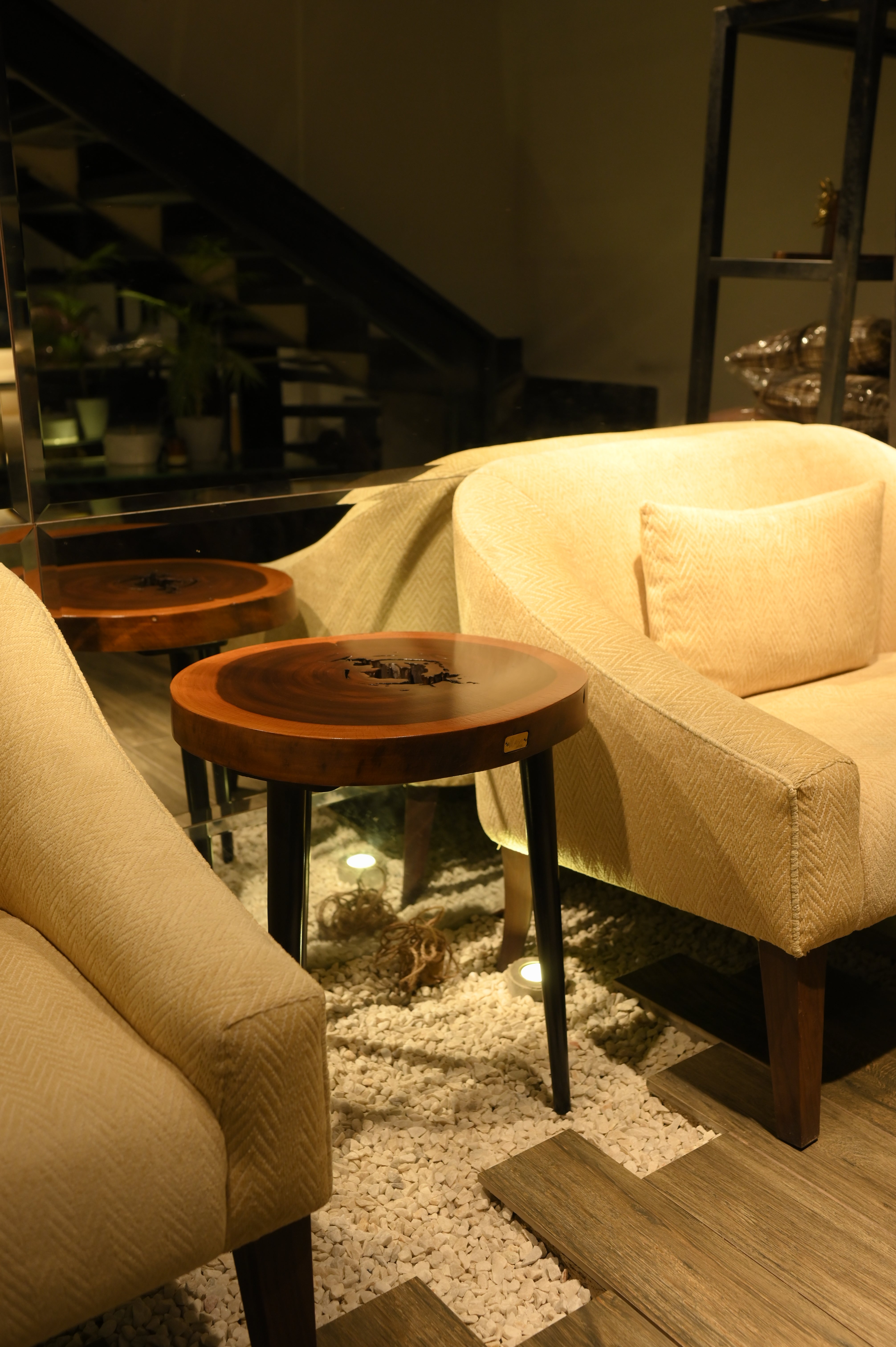 Single Nesting Table