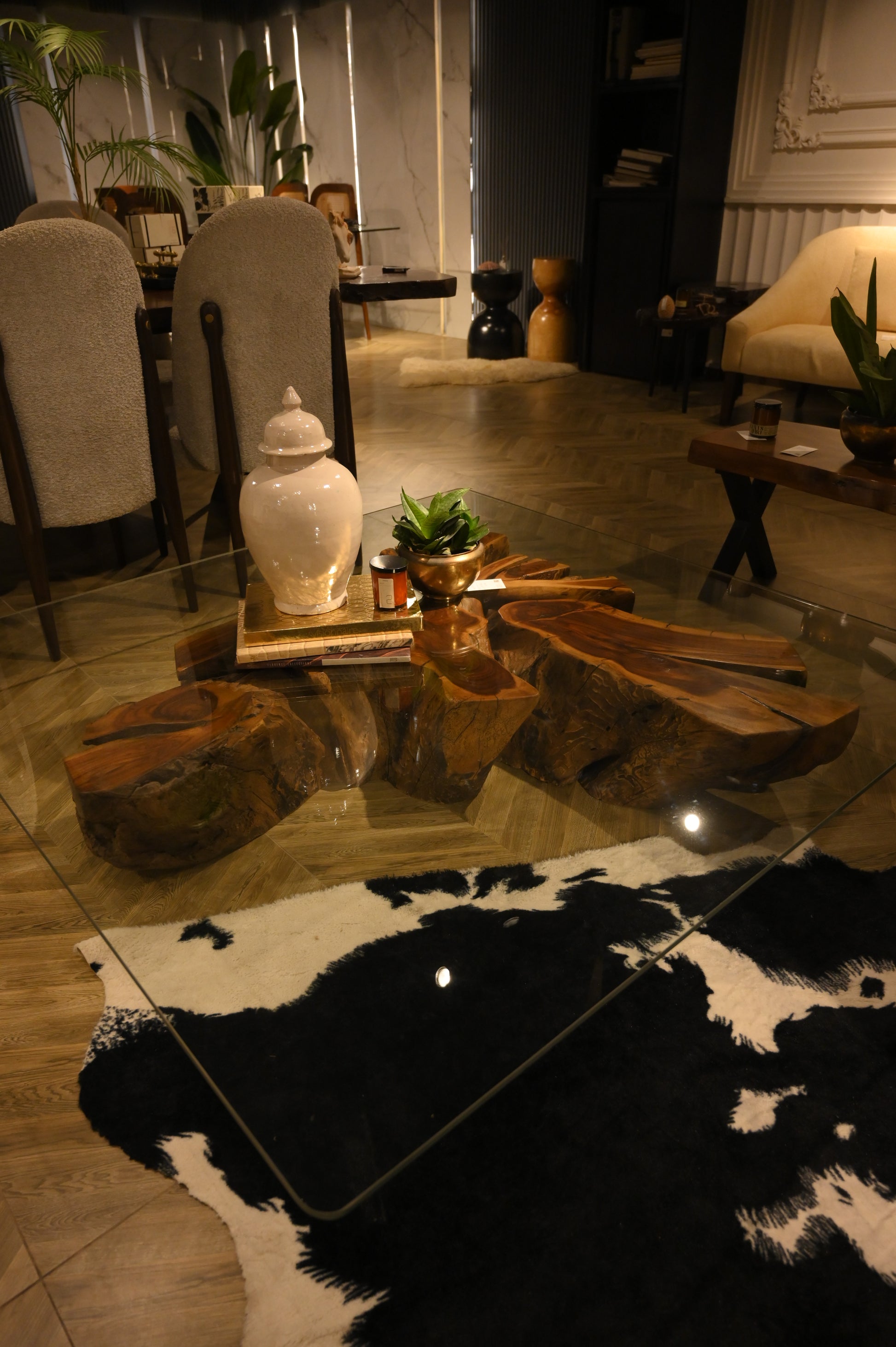 Sheesham Centre Table With Glass Top ( 5x5 ft )