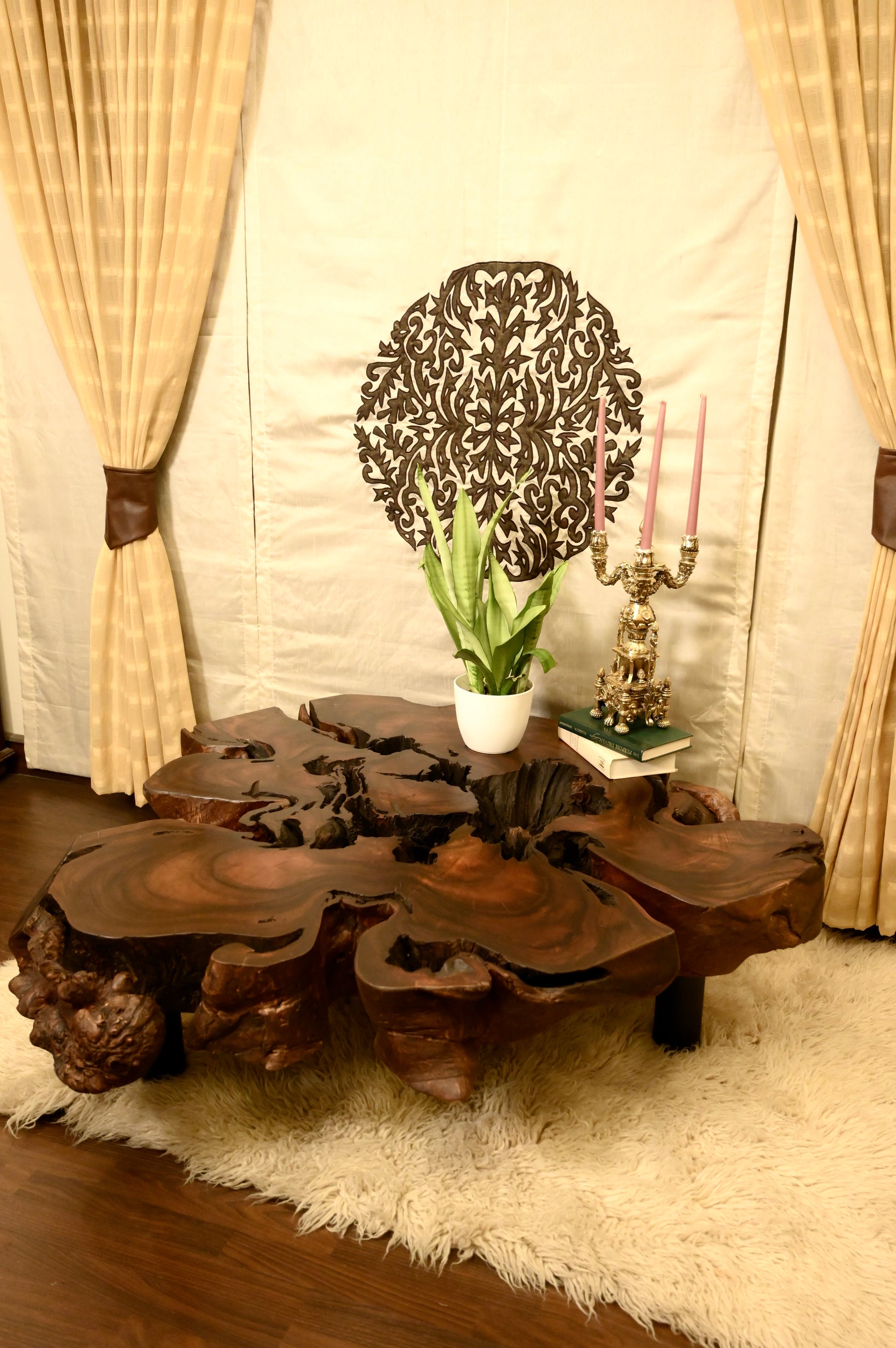 Centre Table With Cylinder Legs