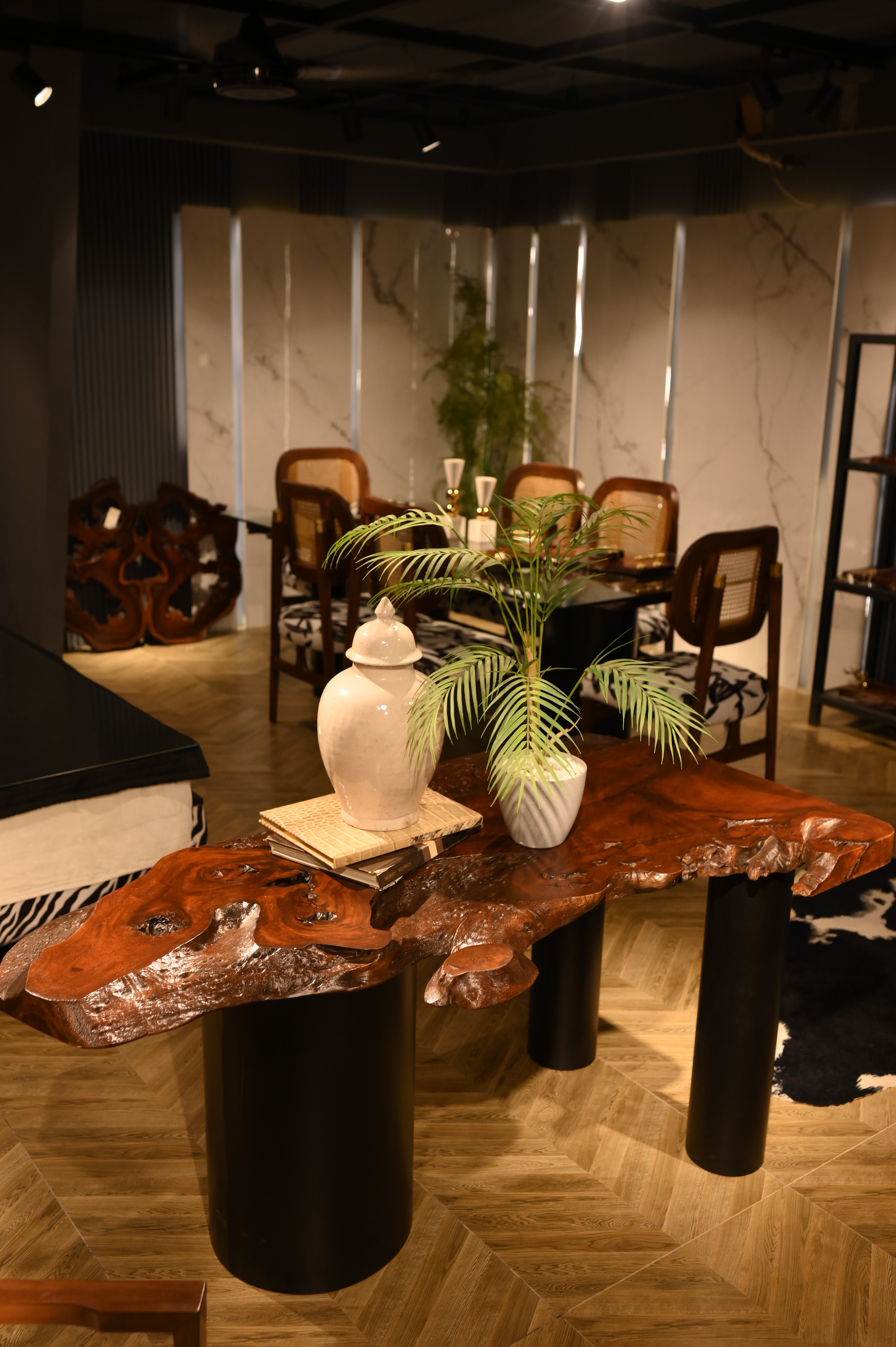 Recycled Wood Dining Table Furniture in Karachi Pakistan UK