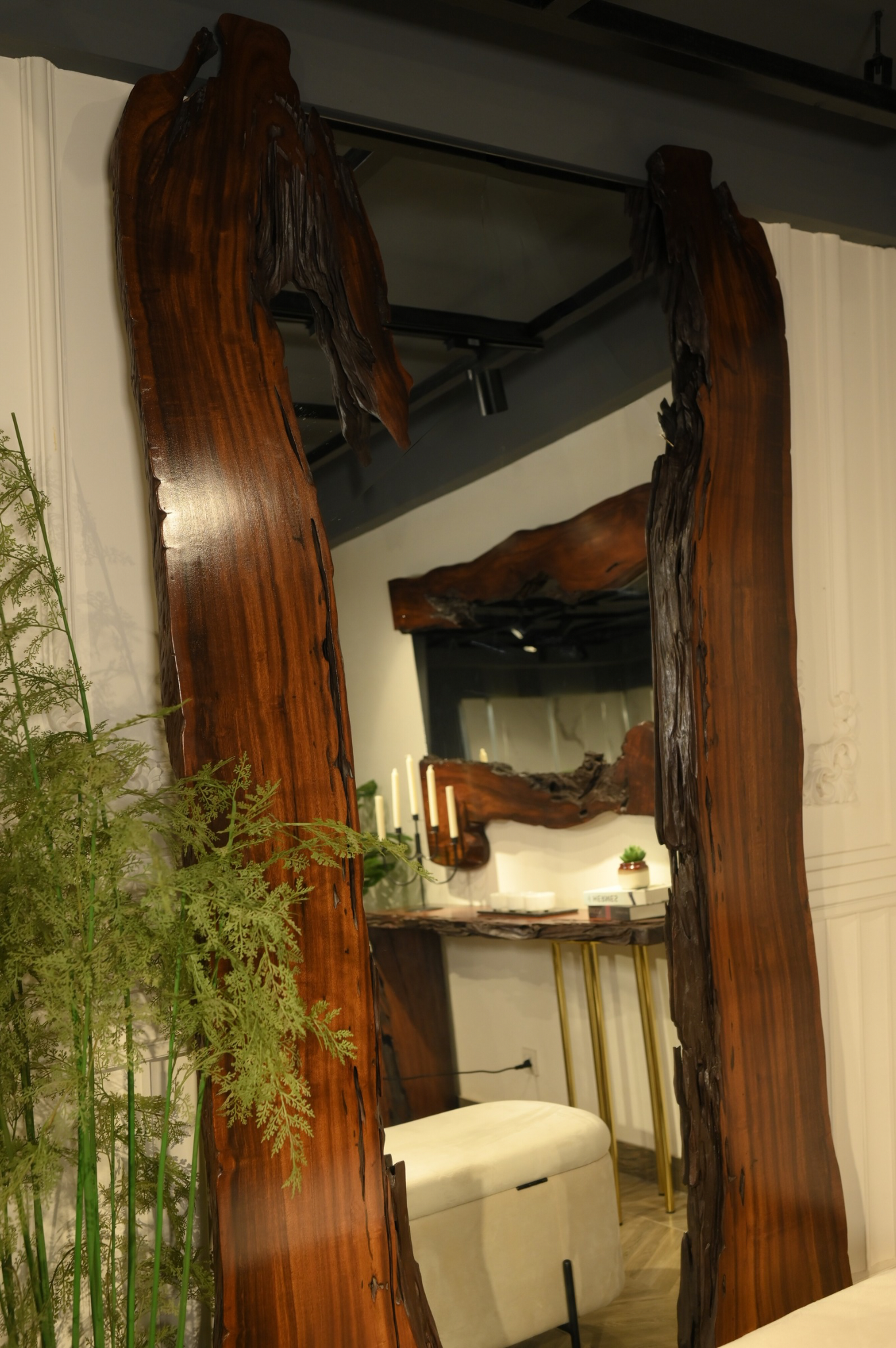 Sheesham Live Edge Staning Mirror ( 5x8 ft  )